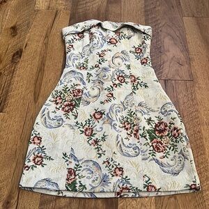 NWT Edikted Woman’s Floral Tapestry Lace Up Mini Dress Size XS